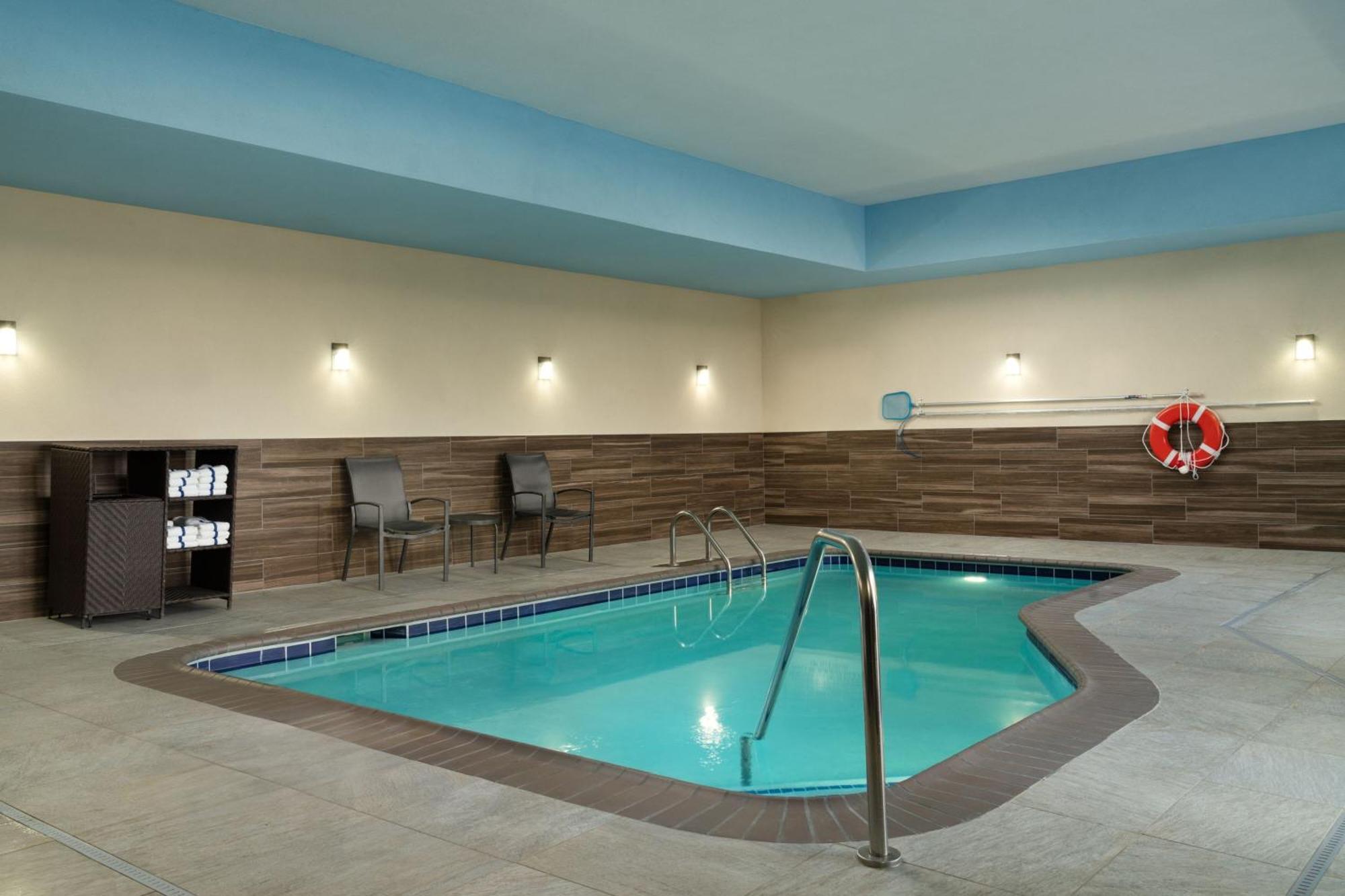 Fairfield Inn & Suites By Marriott London Dış mekan fotoğraf