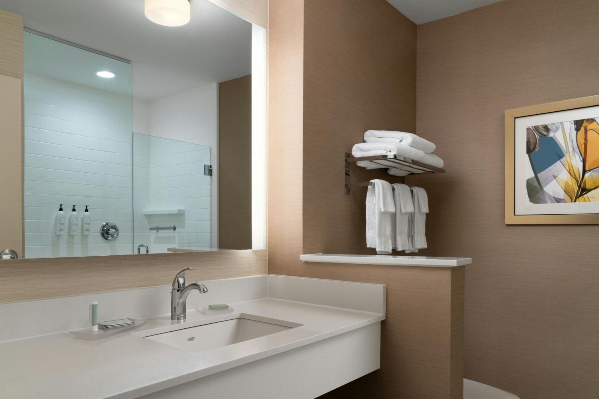 Fairfield Inn & Suites By Marriott London Dış mekan fotoğraf