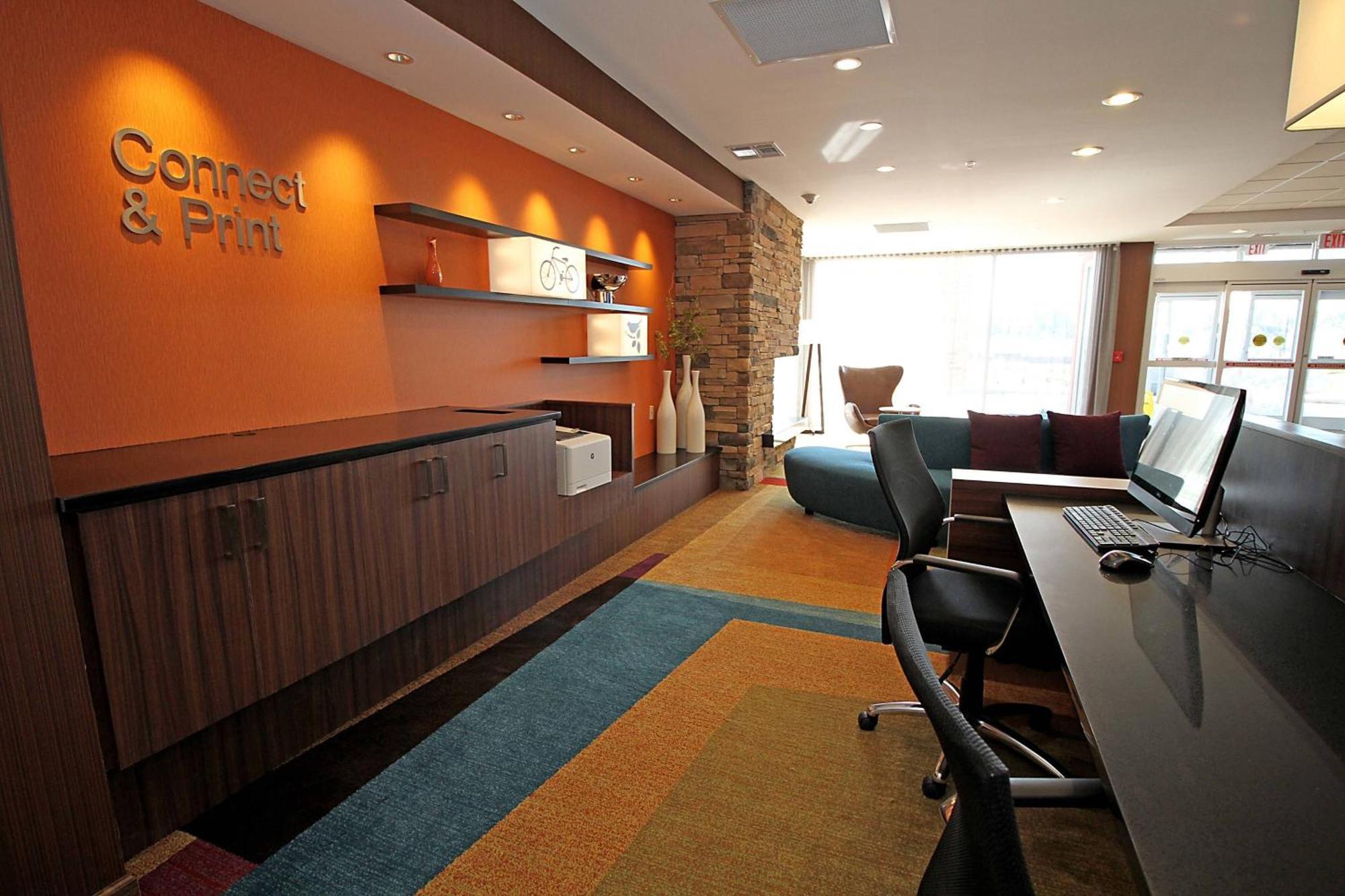 Fairfield Inn & Suites By Marriott London Dış mekan fotoğraf