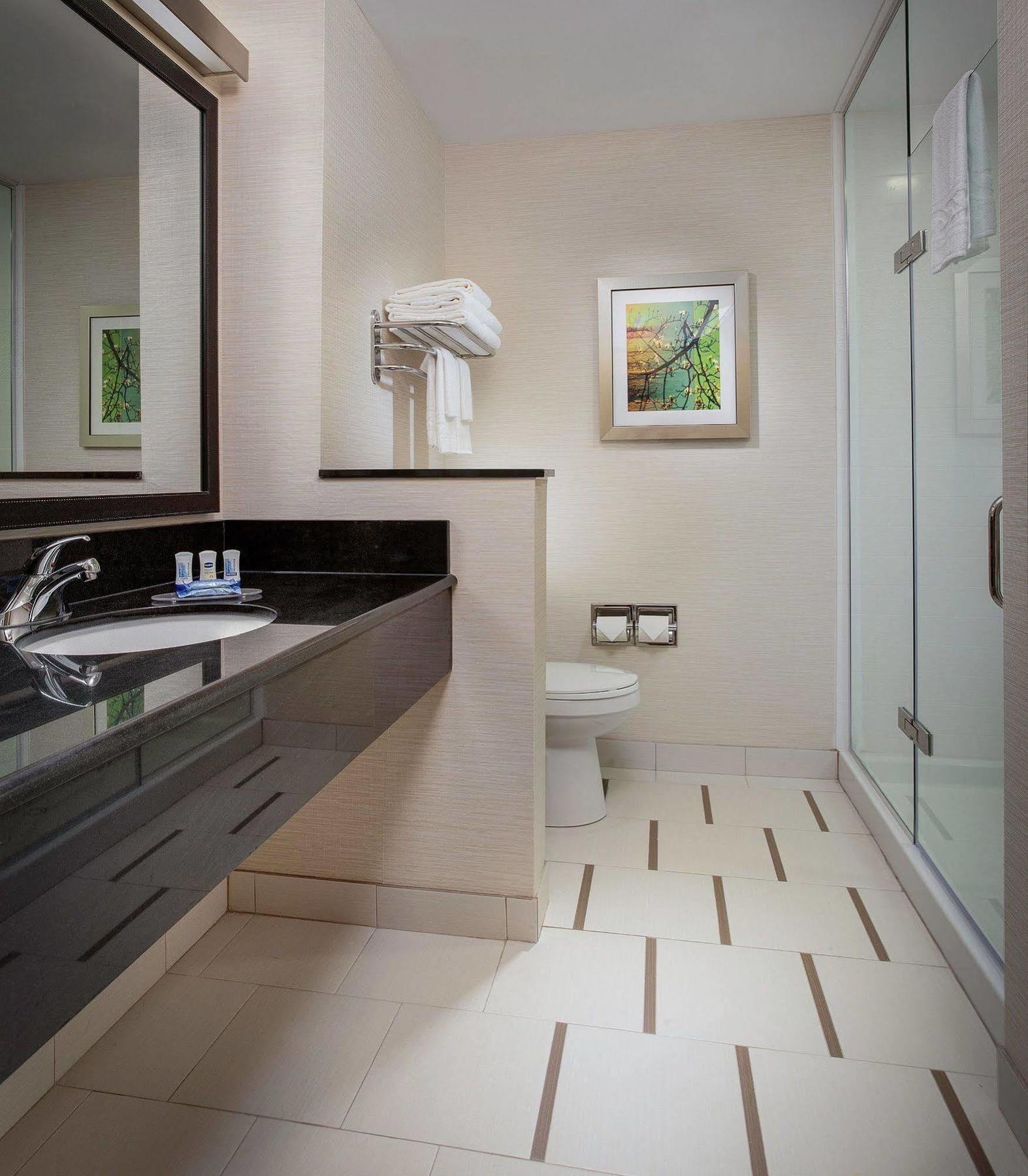 Fairfield Inn & Suites By Marriott London Dış mekan fotoğraf