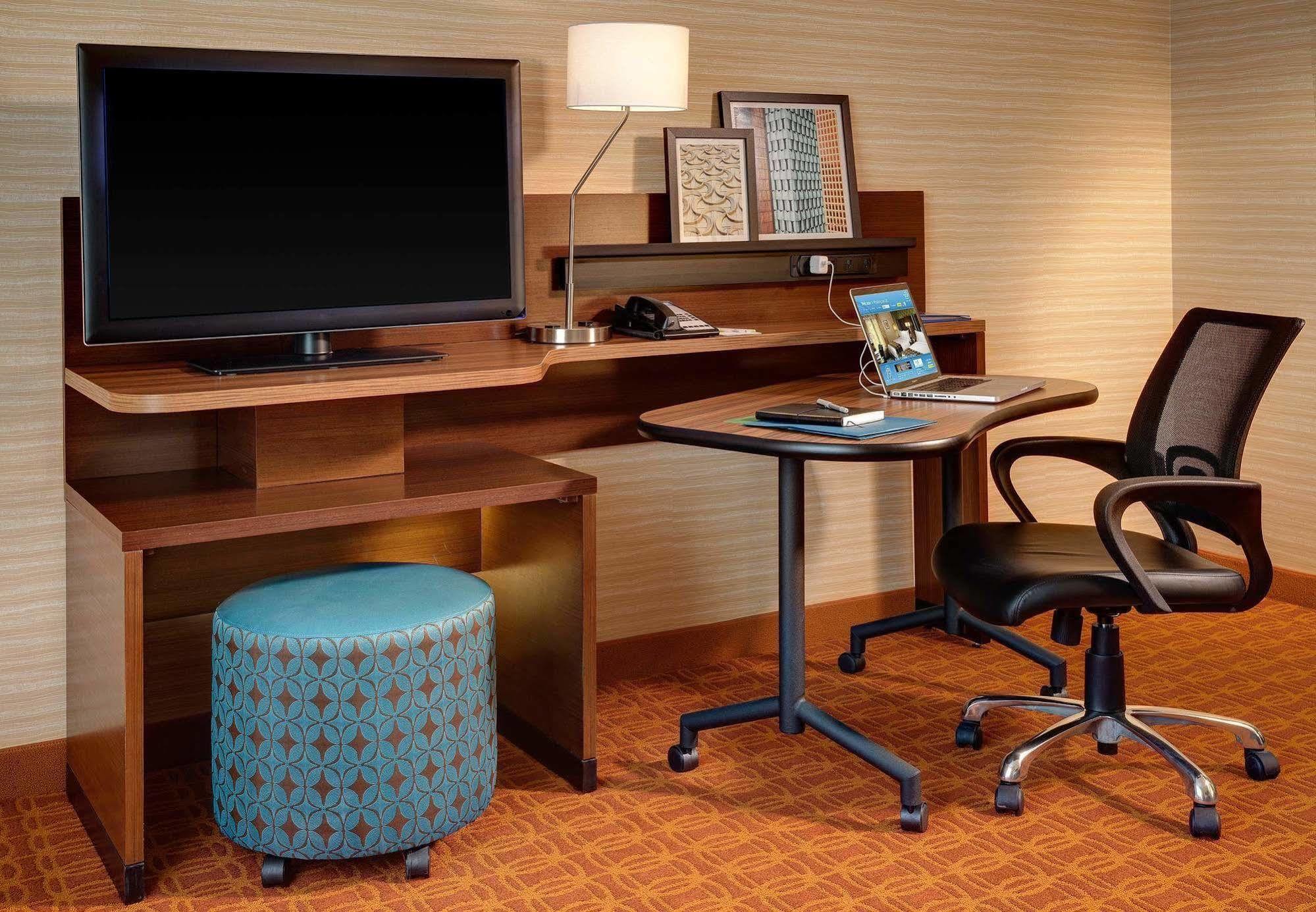 Fairfield Inn & Suites By Marriott London Dış mekan fotoğraf