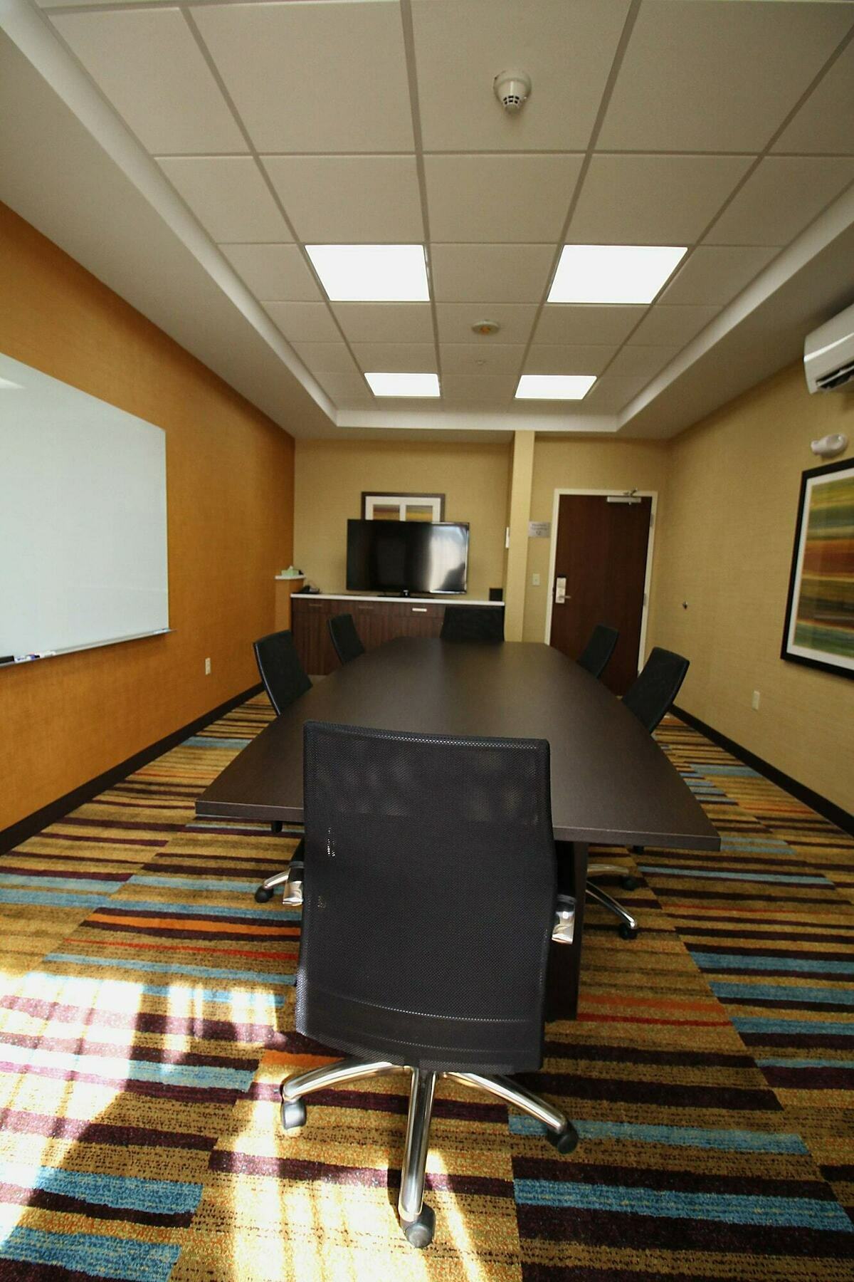 Fairfield Inn & Suites By Marriott London Dış mekan fotoğraf